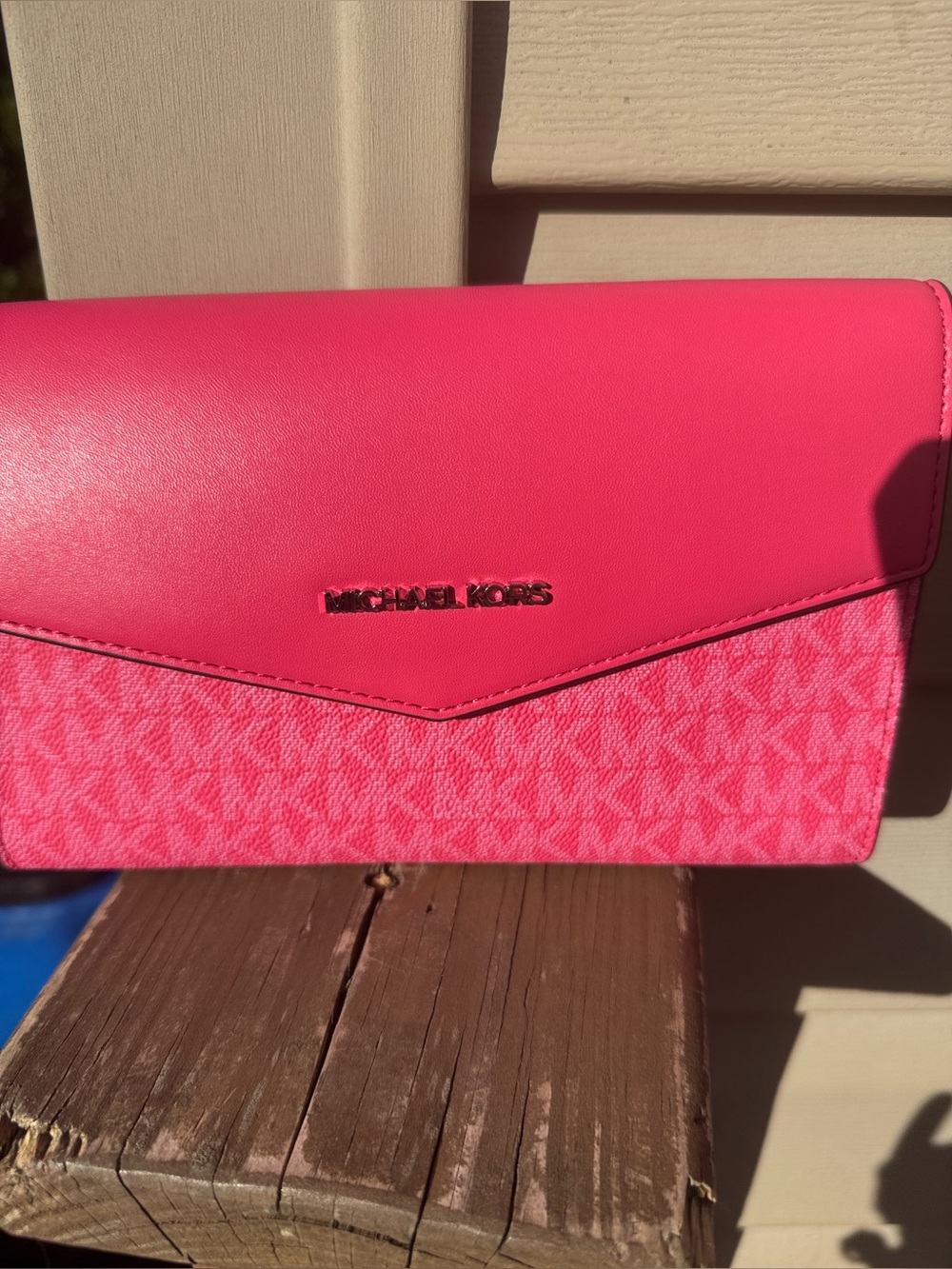 MICHAEL KORS Pink Envelope Crossbody Bag NWOT - Picture 2 of 5
